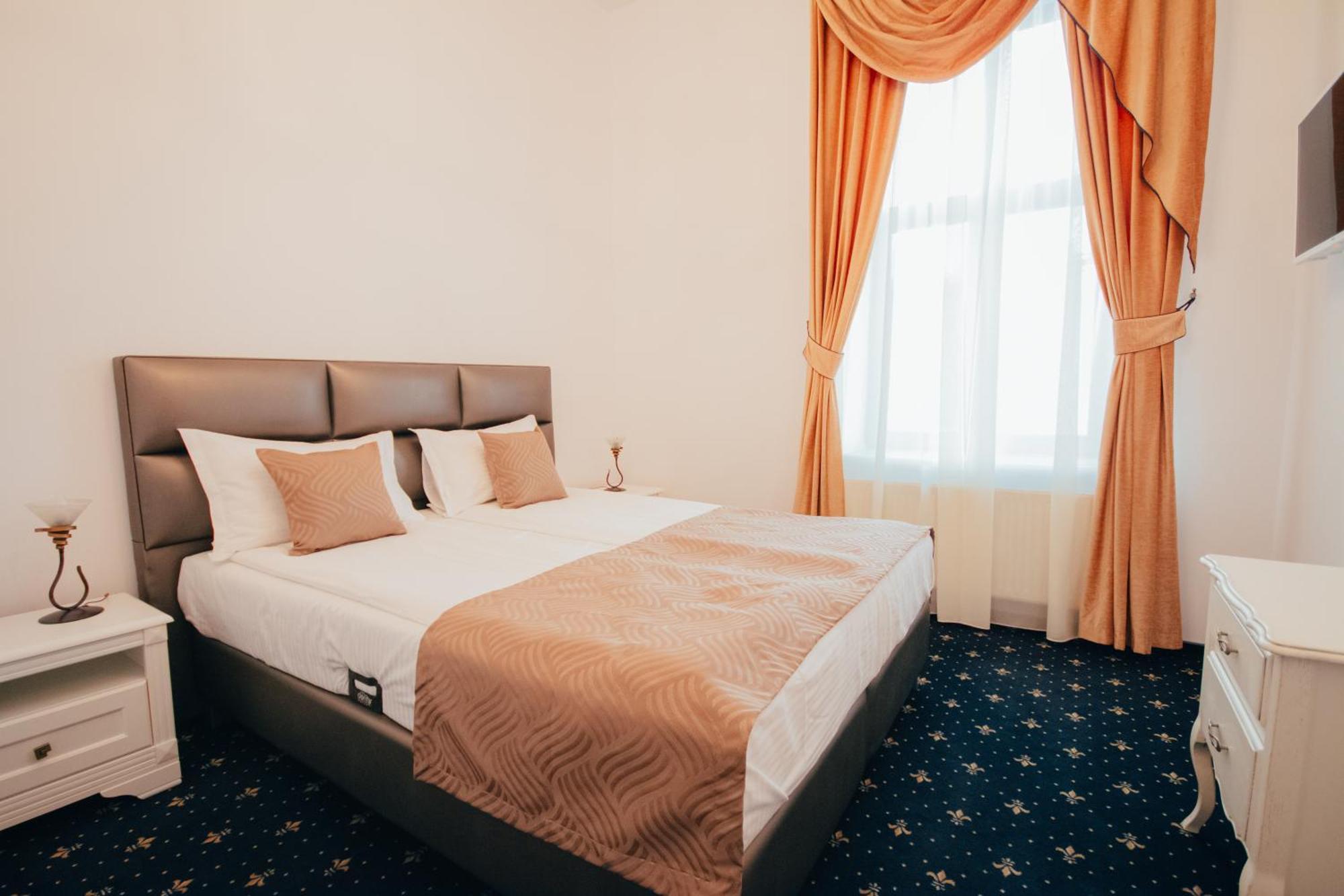 Hotel Carol - Vatra Dornei Exteriér fotografie
