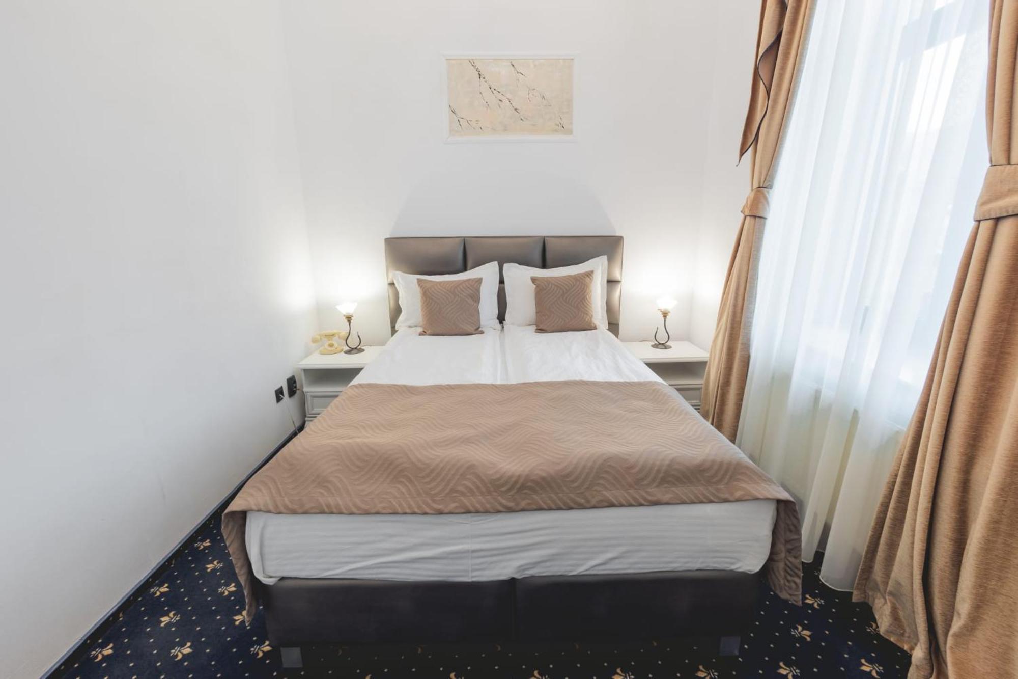 Hotel Carol - Vatra Dornei Exteriér fotografie