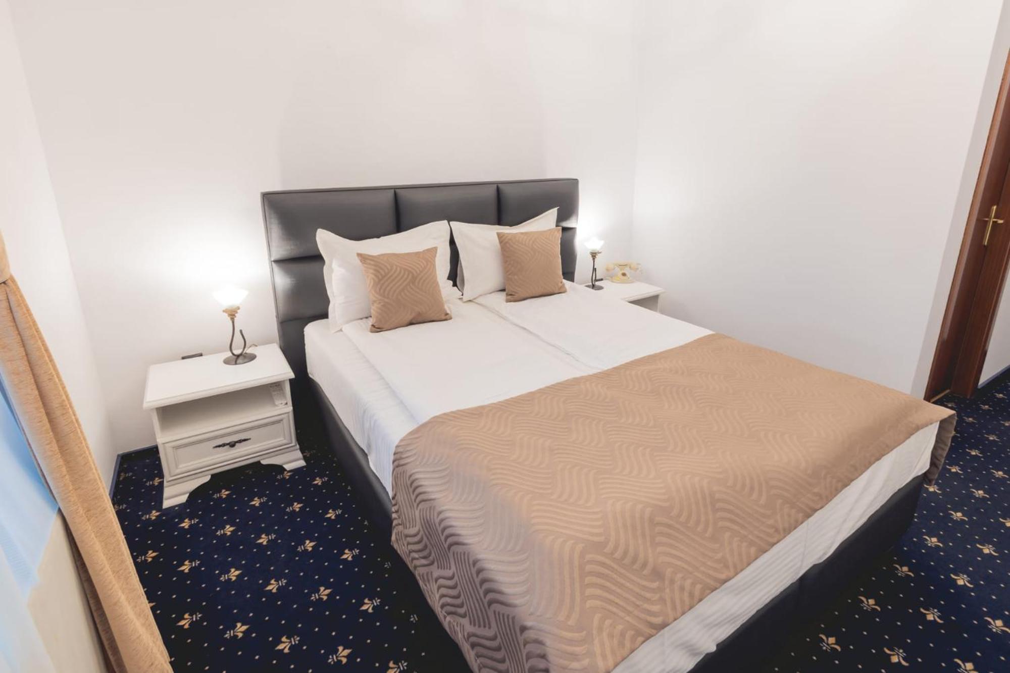 Hotel Carol - Vatra Dornei Exteriér fotografie