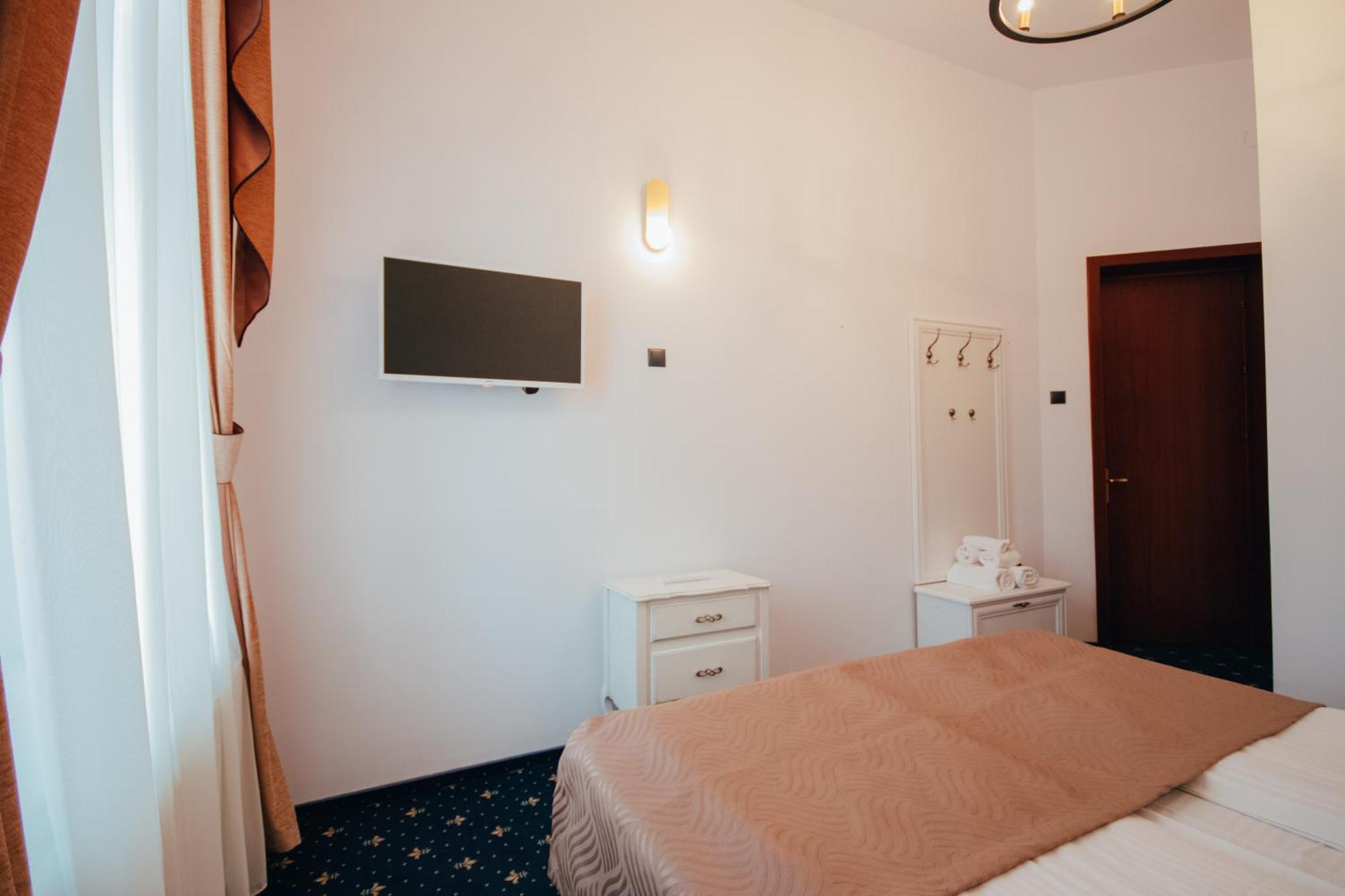 Hotel Carol - Vatra Dornei Exteriér fotografie
