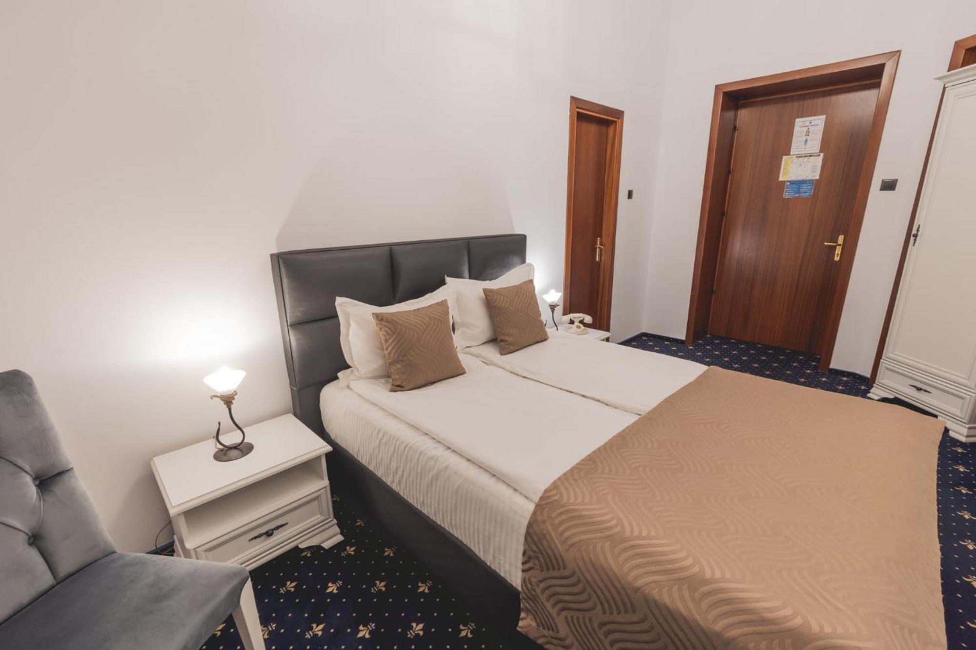 Hotel Carol - Vatra Dornei Exteriér fotografie