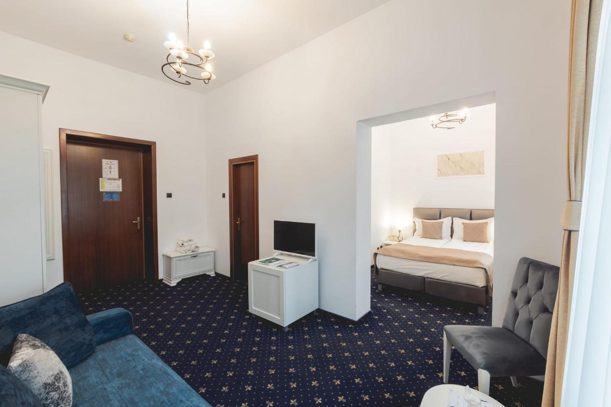 Hotel Carol - Vatra Dornei Exteriér fotografie