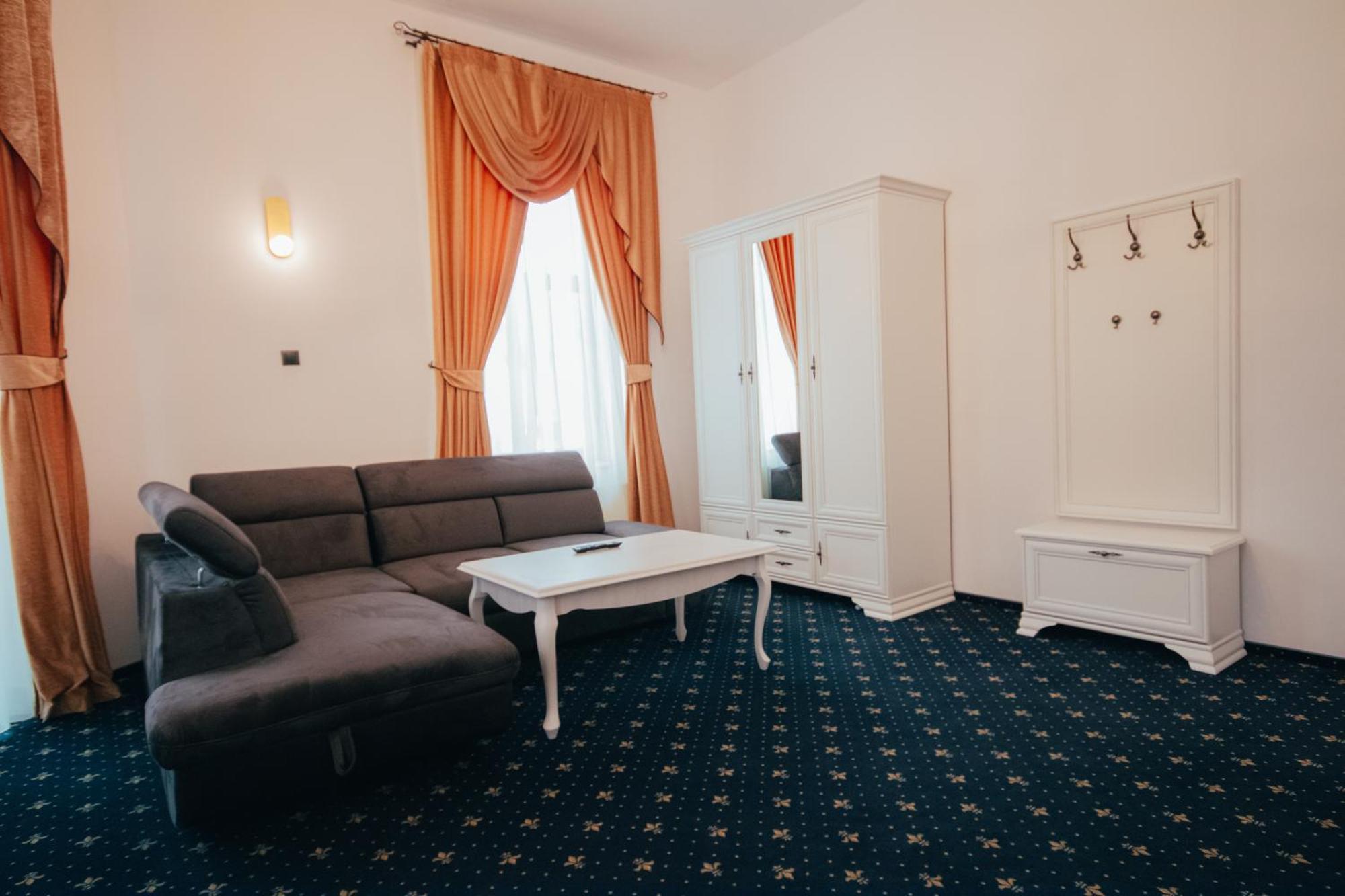 Hotel Carol - Vatra Dornei Exteriér fotografie