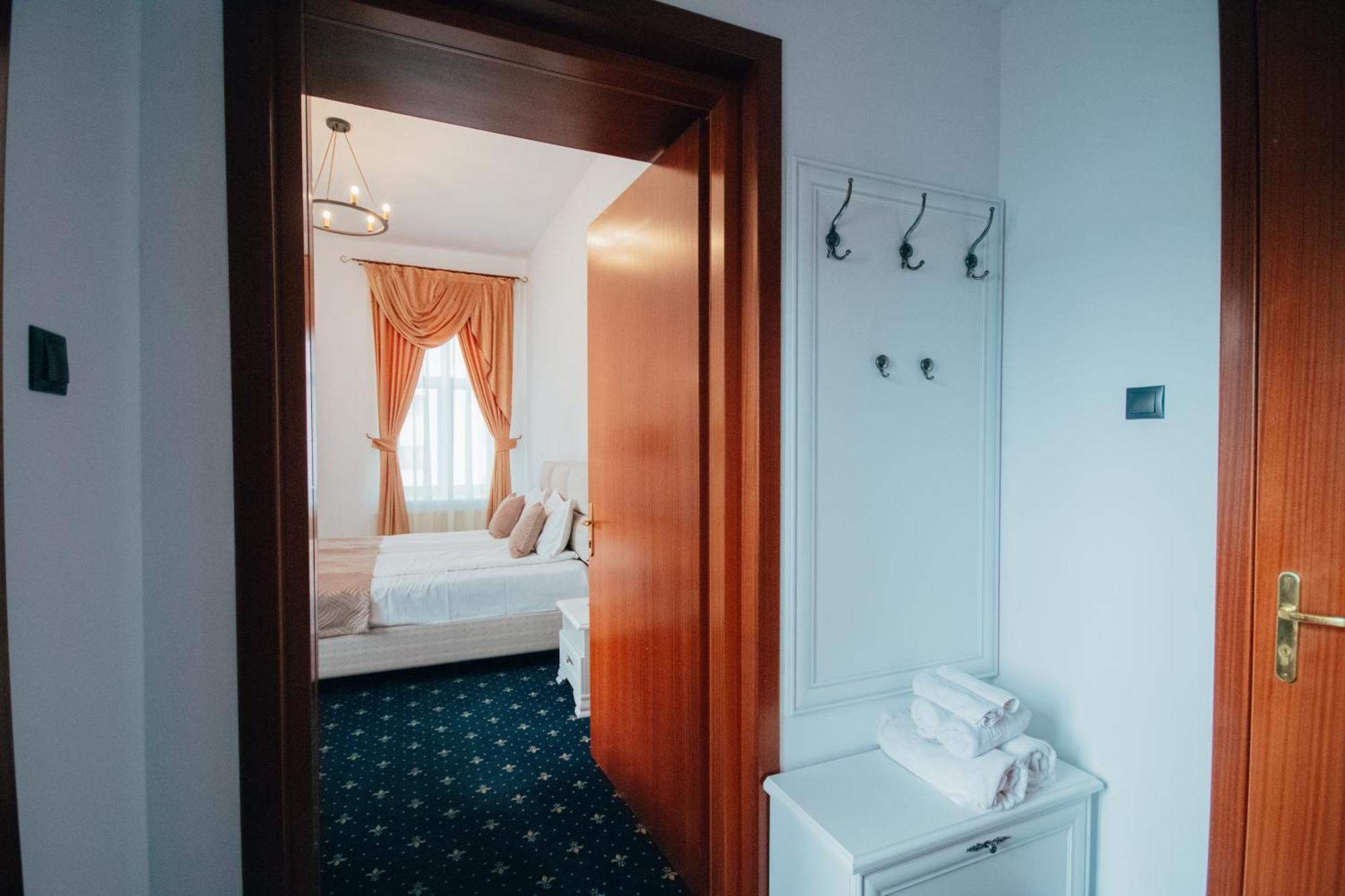 Hotel Carol - Vatra Dornei Exteriér fotografie